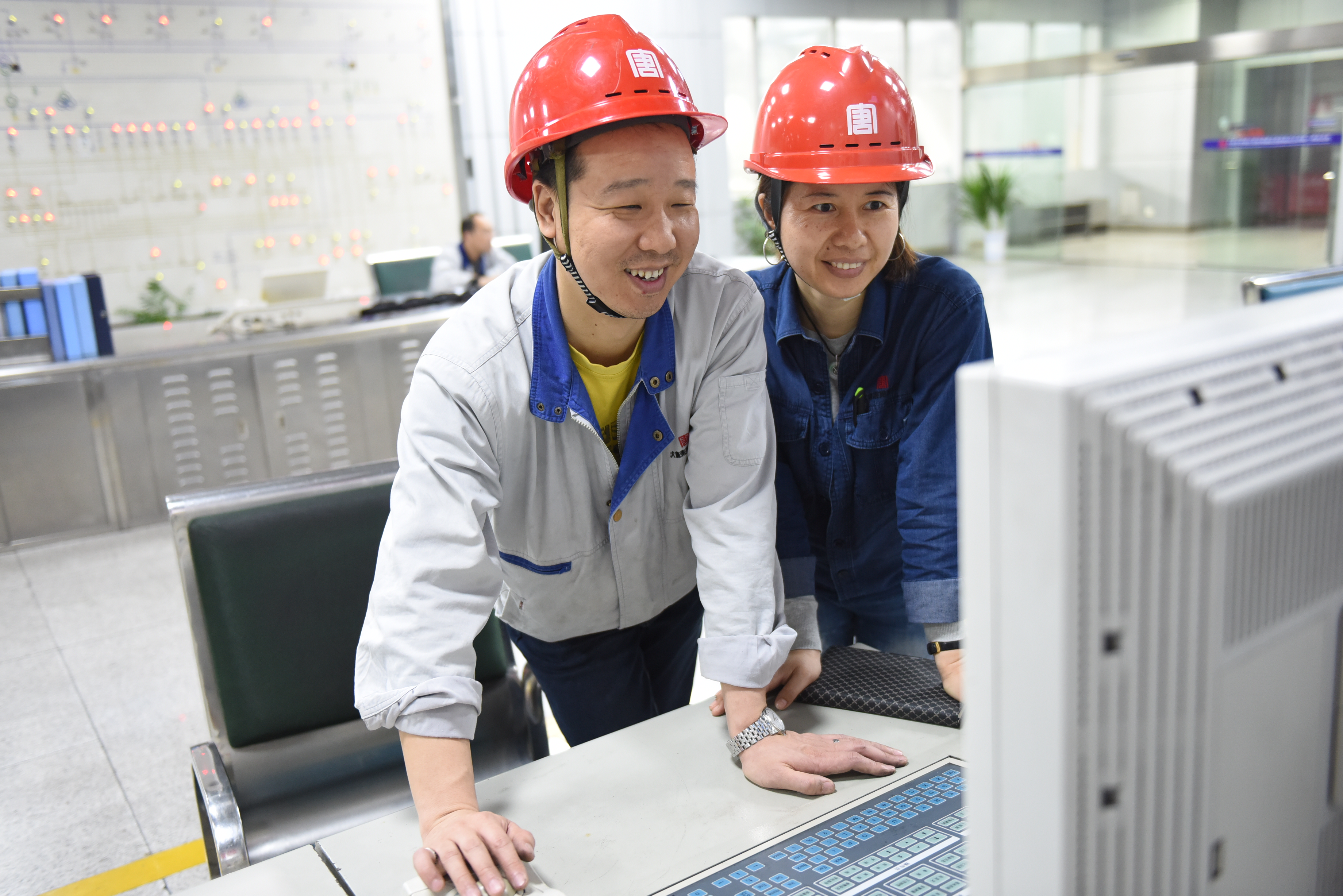 1685337688558016681.jpg 成志宇照片4.jpg