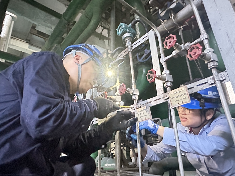 1697767634909026703.jpg 第一部分配圖:加強設備治理確保運行穩定(雷歡攝)_副本.jpg